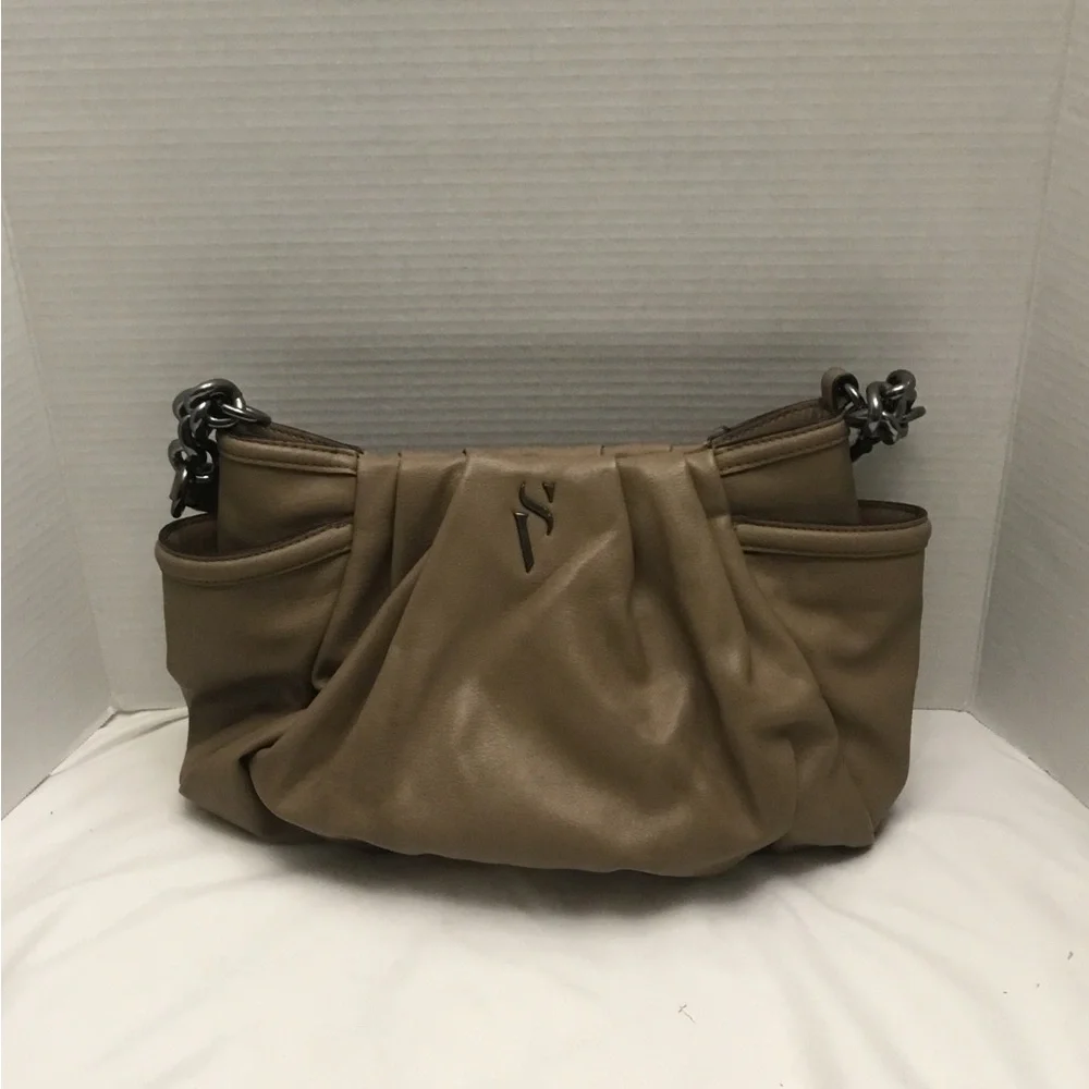 Simply vera pocketbook